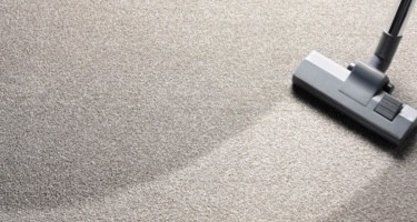 cleaning carpet | O'Krent Floors